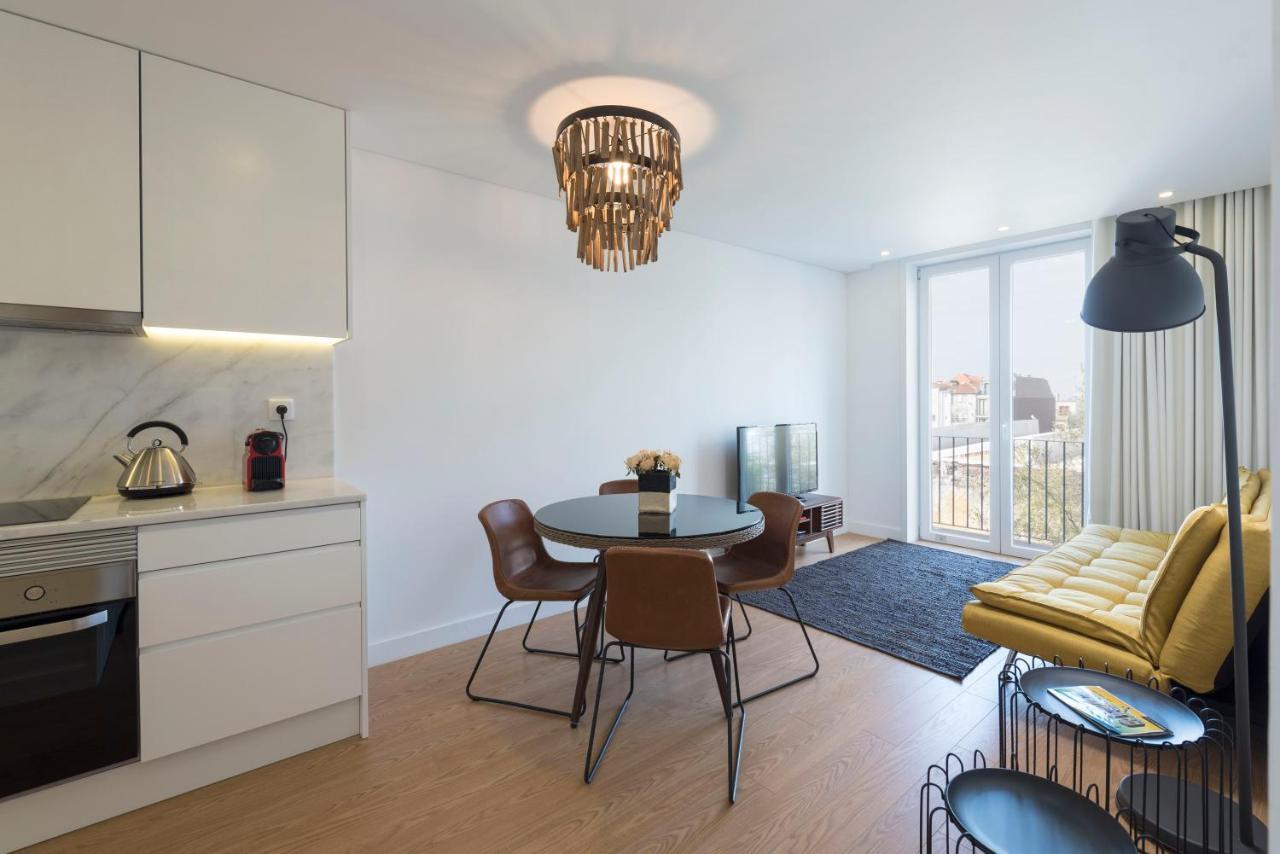 Lovelystay - Central Flat W/ Ac & Balcony Porto Eksteriør billede