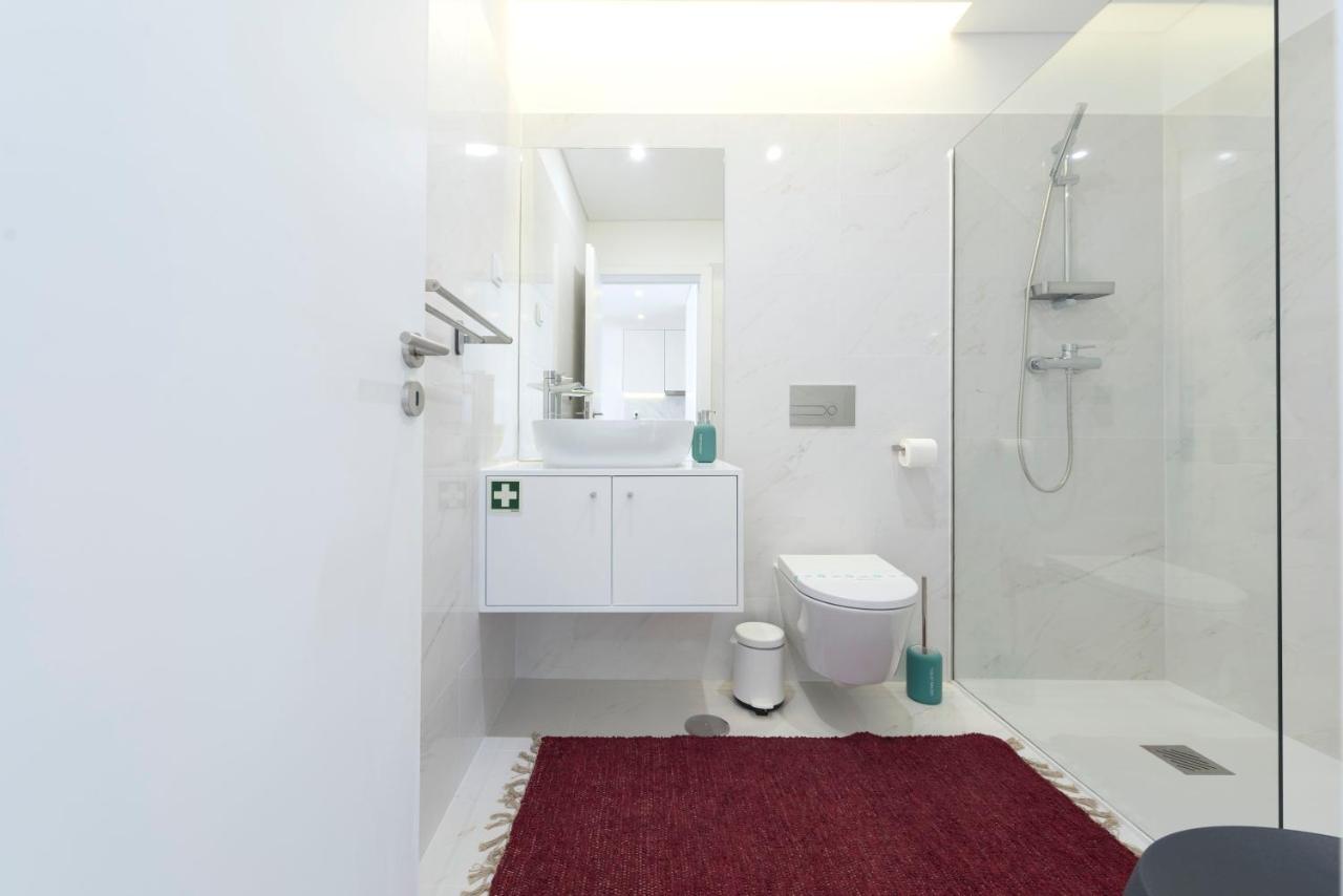 Lovelystay - Central Flat W/ Ac & Balcony Porto Eksteriør billede