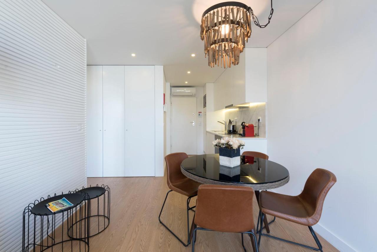 Lovelystay - Central Flat W/ Ac & Balcony Porto Eksteriør billede