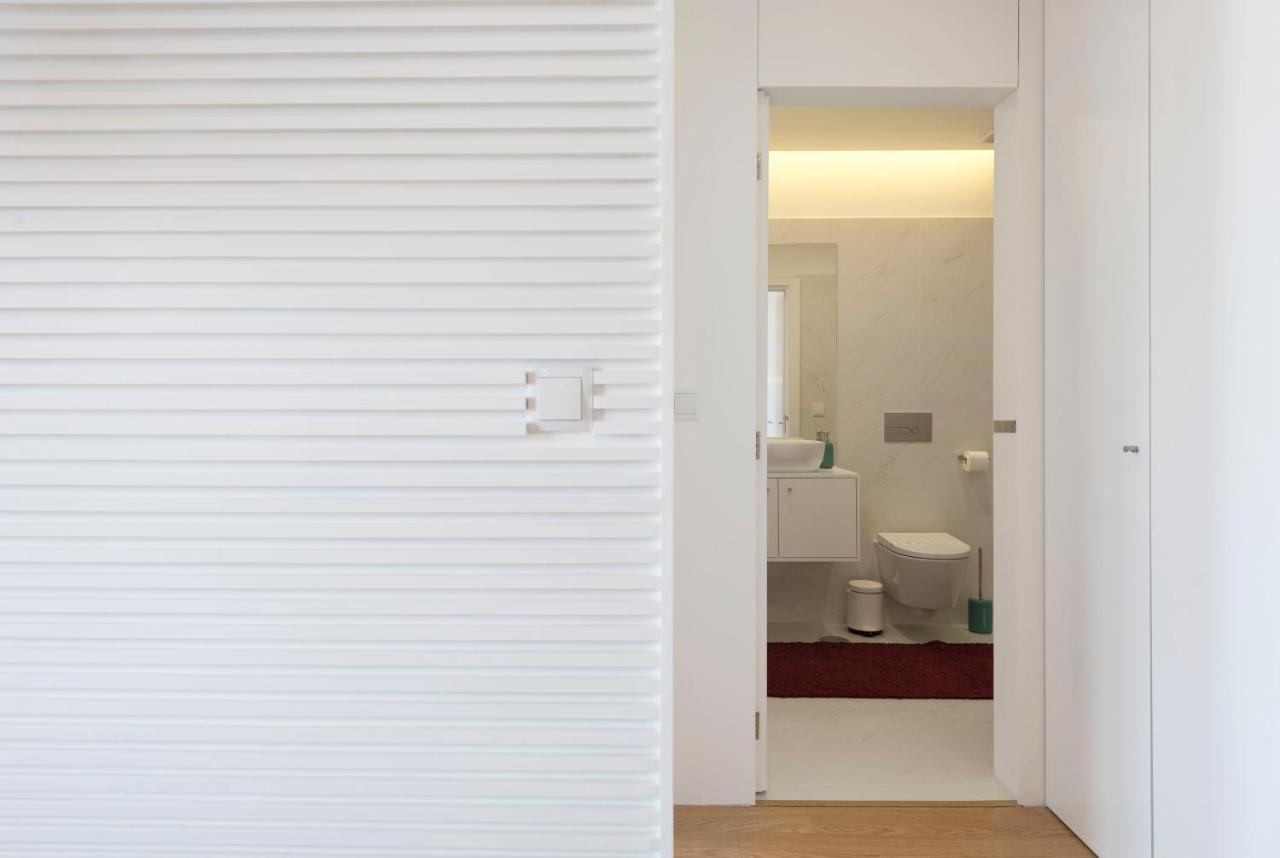 Lovelystay - Central Flat W/ Ac & Balcony Porto Eksteriør billede