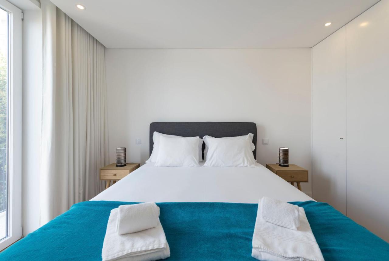 Lovelystay - Central Flat W/ Ac & Balcony Porto Eksteriør billede